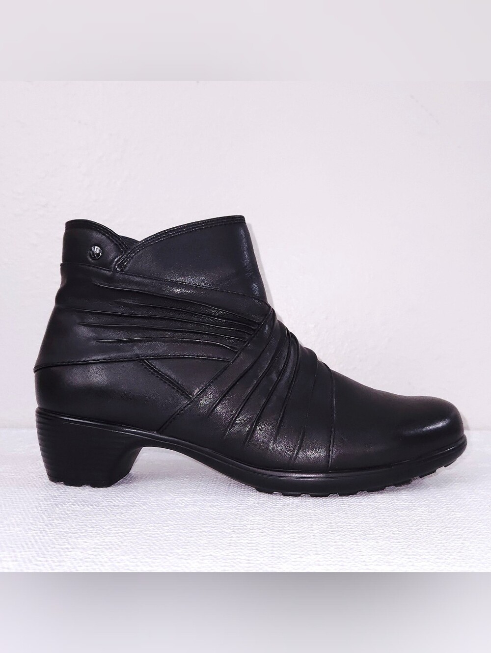 New! ROMIKA Banja Pleated Ankle Boots Black Leather Booties